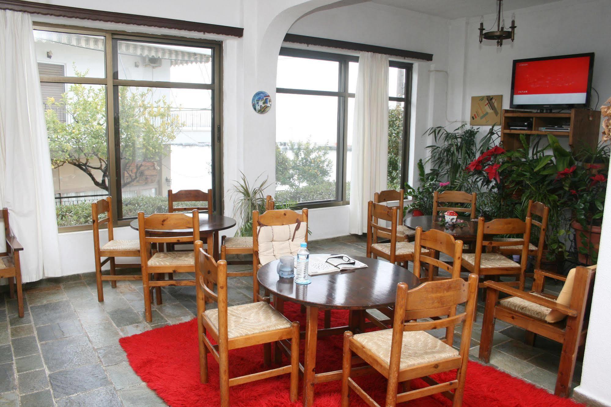 Aparthotel Iliahtides Amarynthos Exterior photo